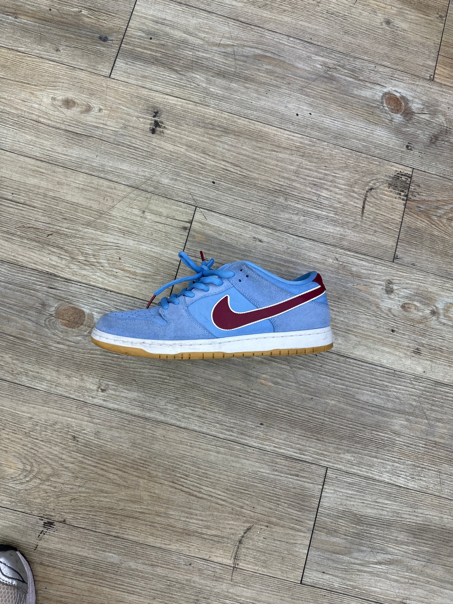 Philly SB Dunk Used with box