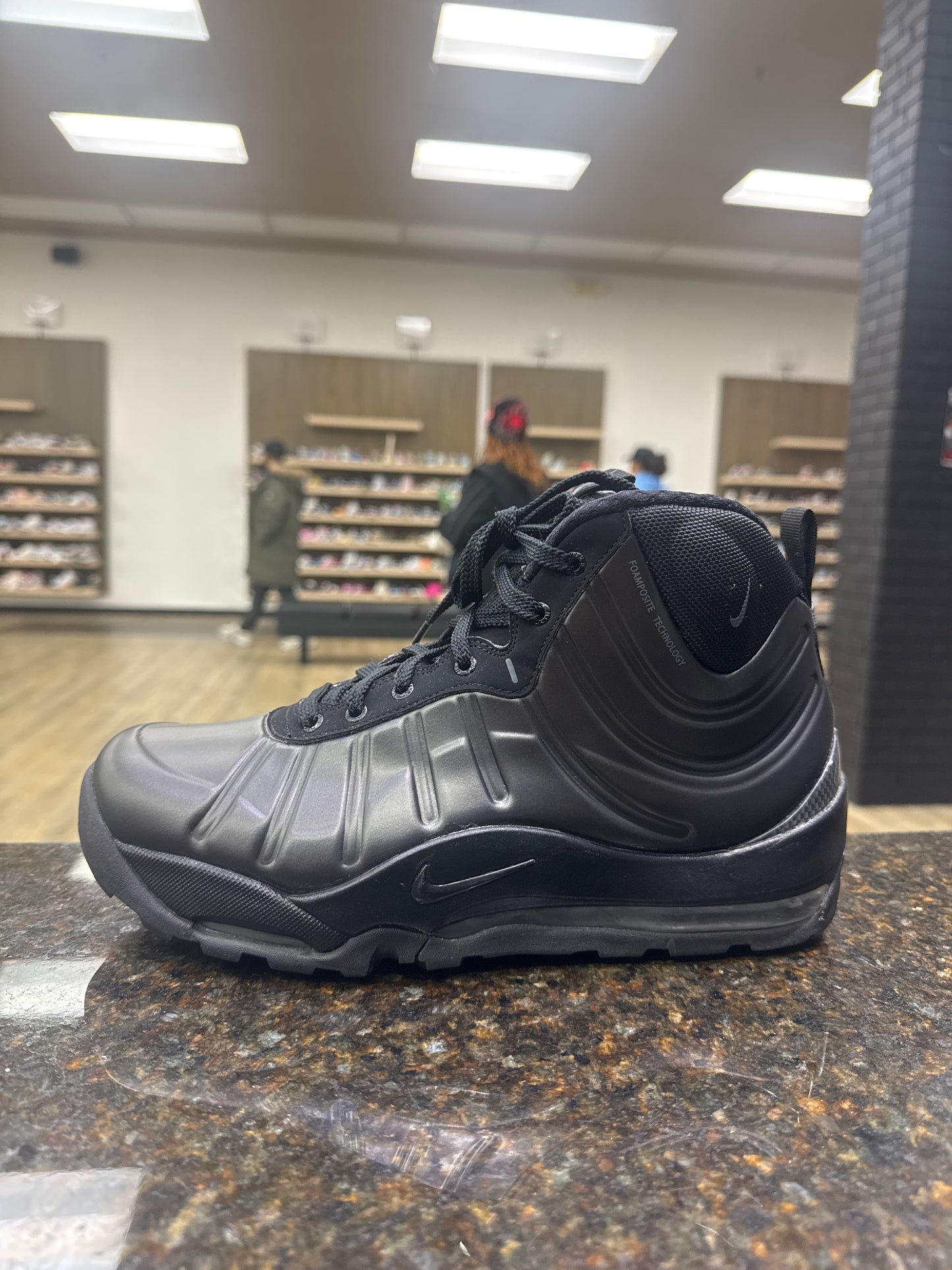 Nike Air Bakin Posite Boot Triple Black USED with box