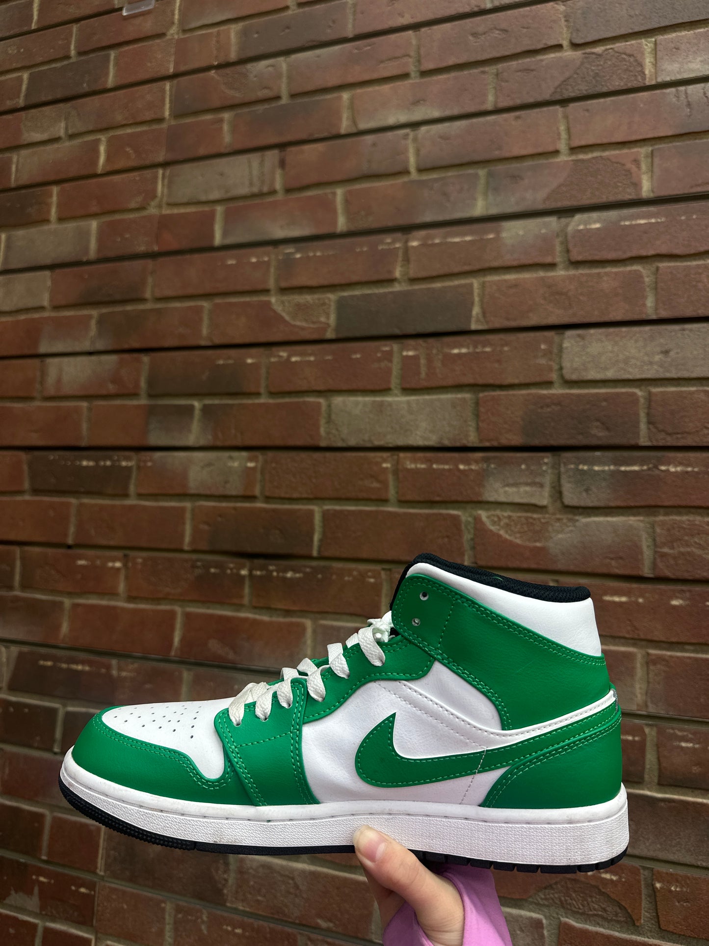 Jordan 1 mid lucky green no box