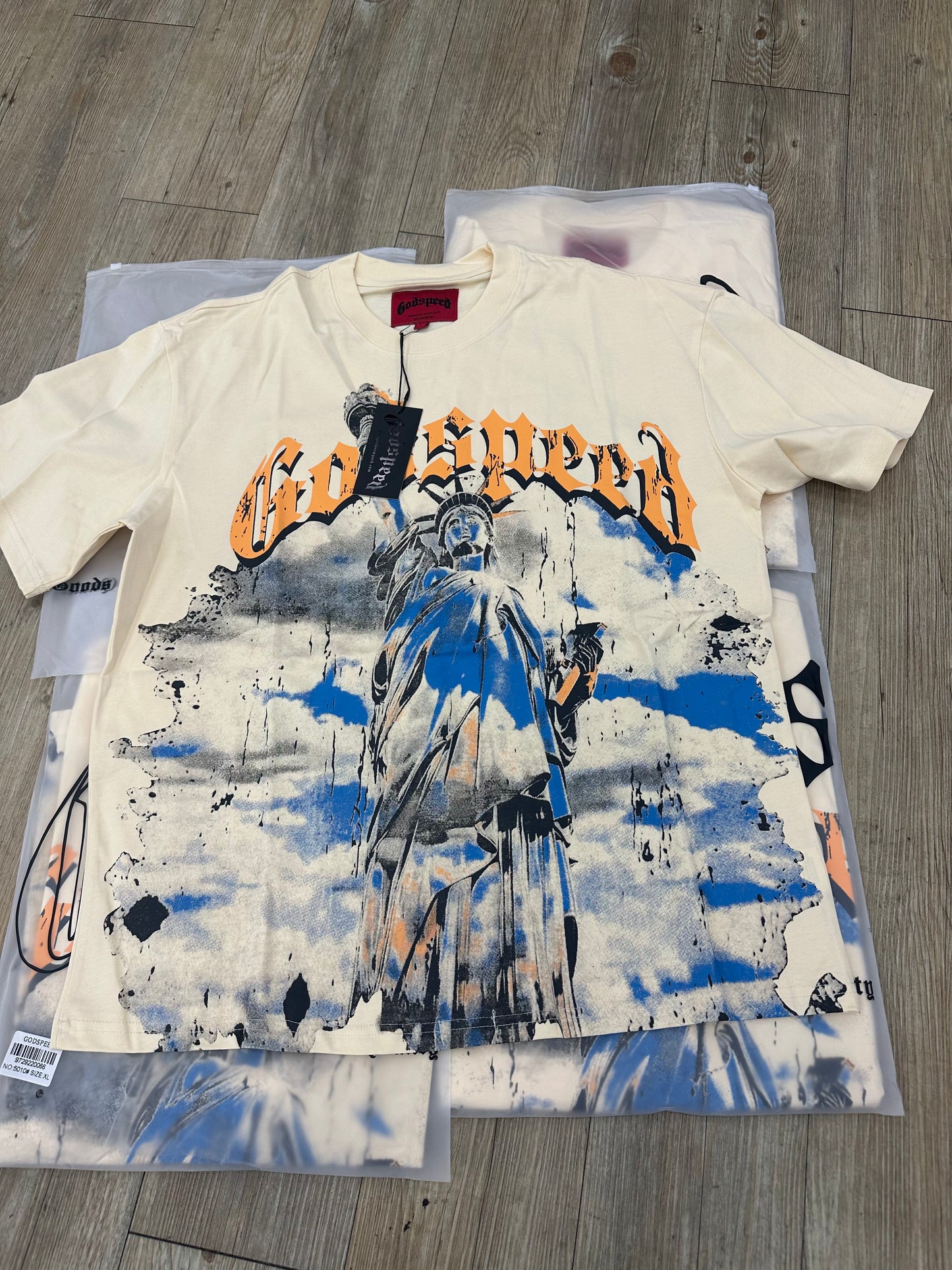 God speed cream Statue of Liberty tee
