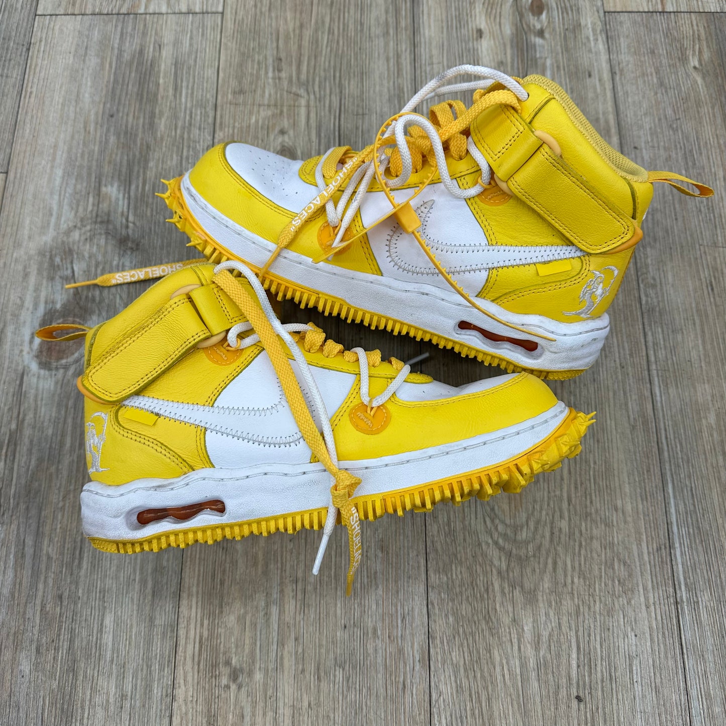 OFF-WHITE X AIR FORCE 1 MID SP LEATHER 'VARSITY MAIZE'