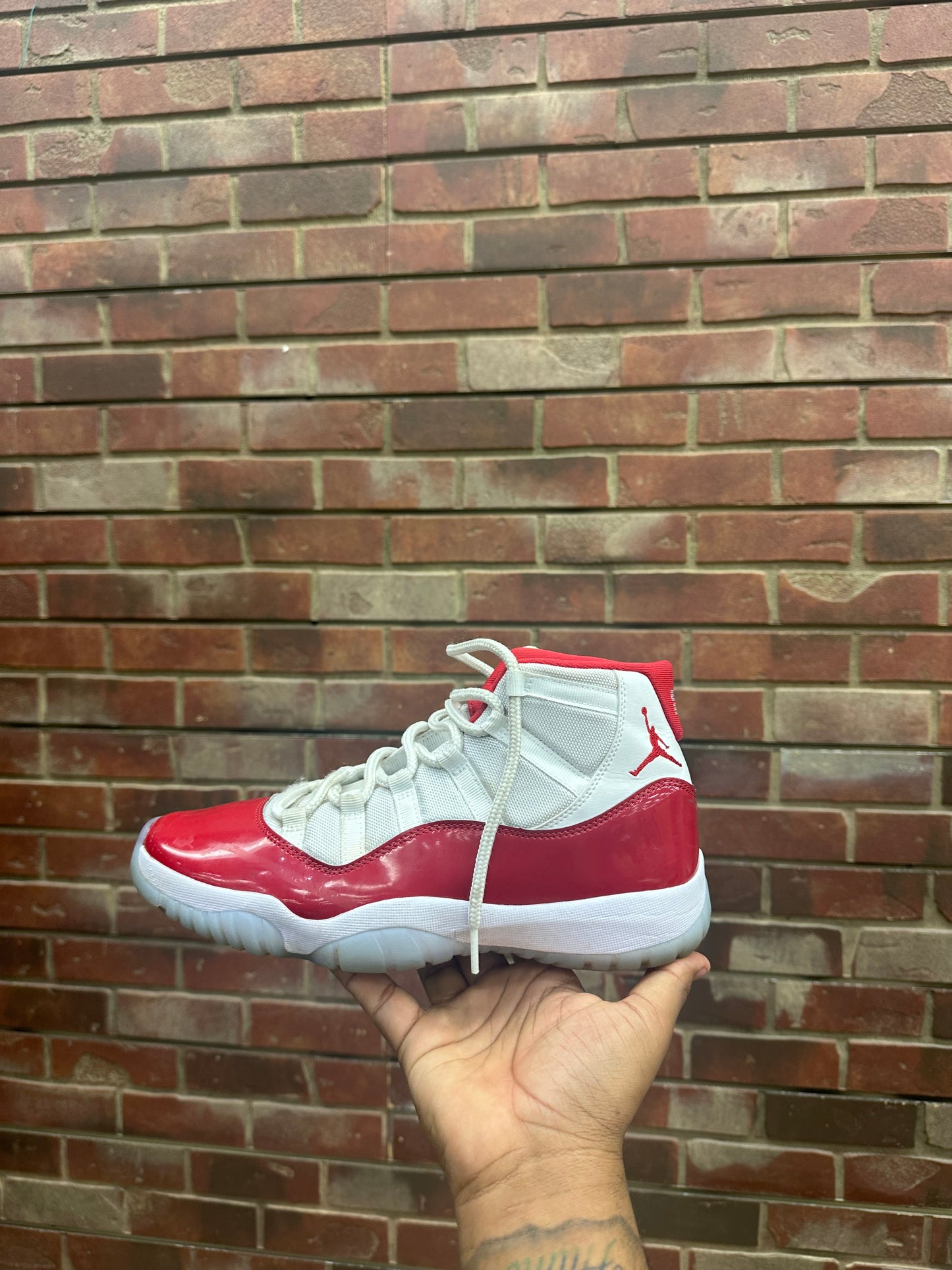 Used Jordan 11 cherry
