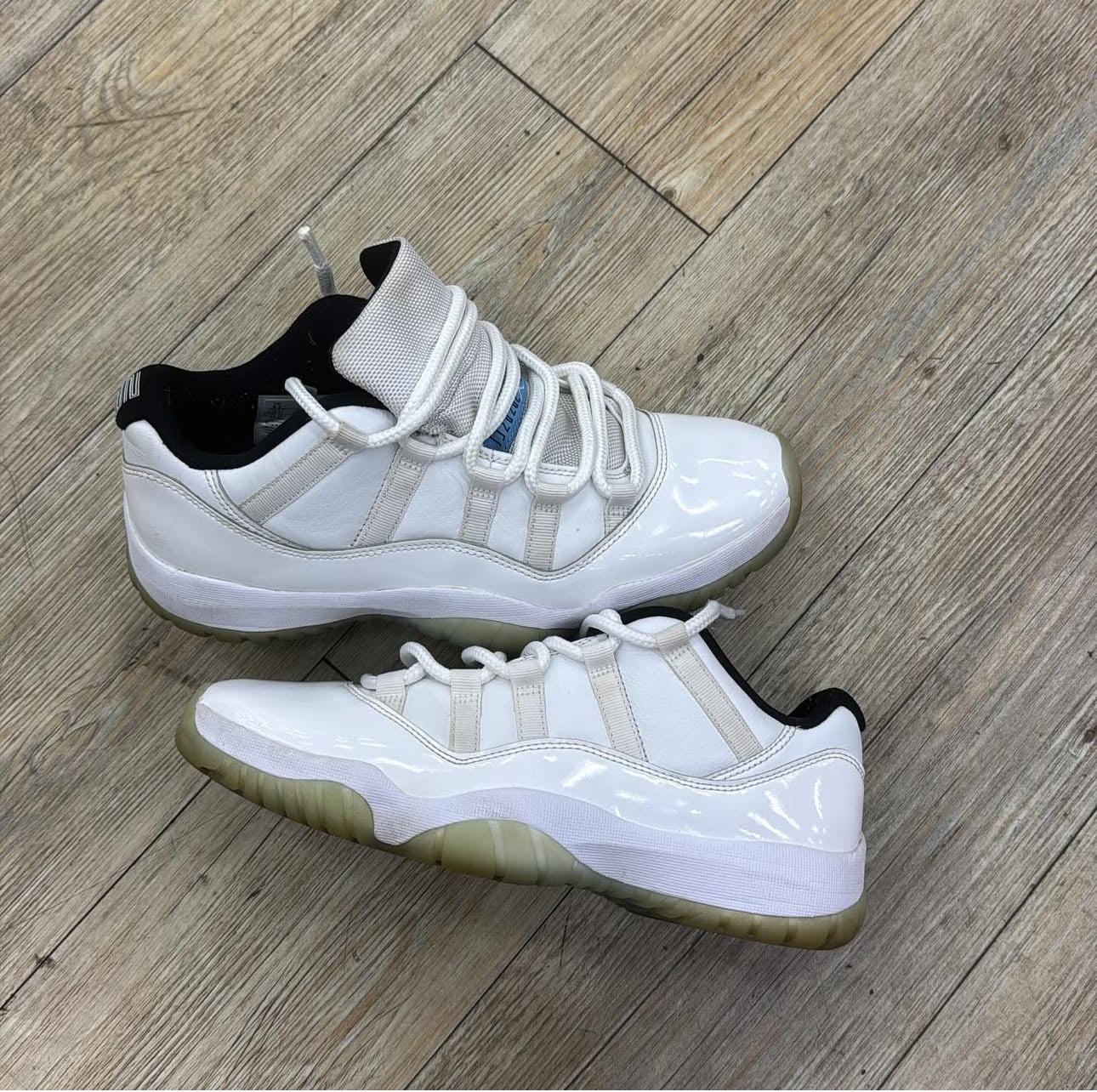 Legend blue 11s Low no box used