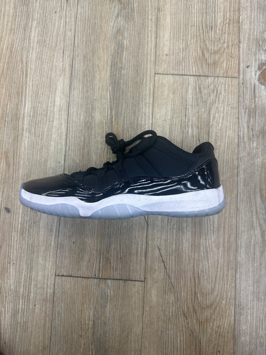 Jordan 11 space jam low (used)