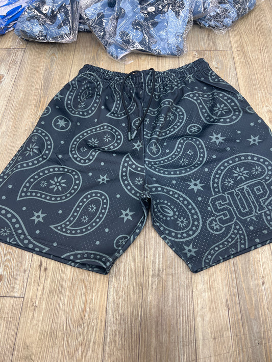 Sup black and matcha bandanna shorts