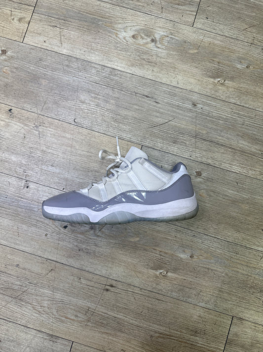 Jordan 11 low cement grey (used & no box )