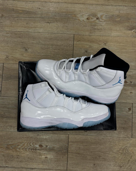 Jordan 11 “legend blue” used w box