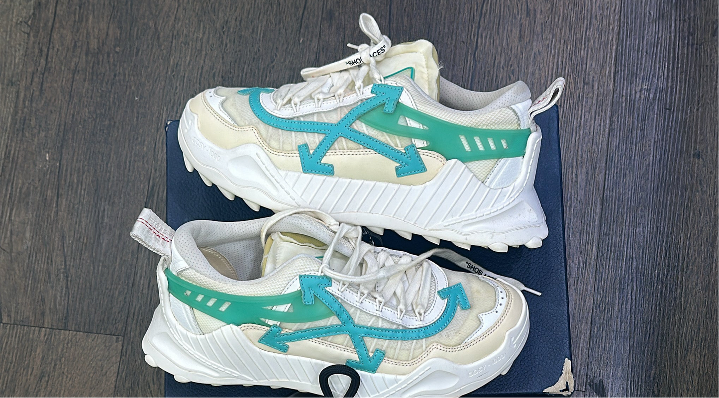 Off white with tag no box