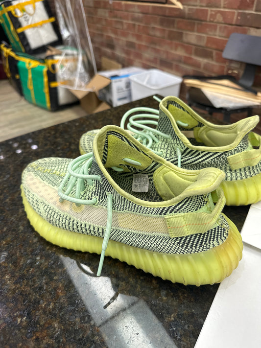 Yeezy used Yeezyzebra