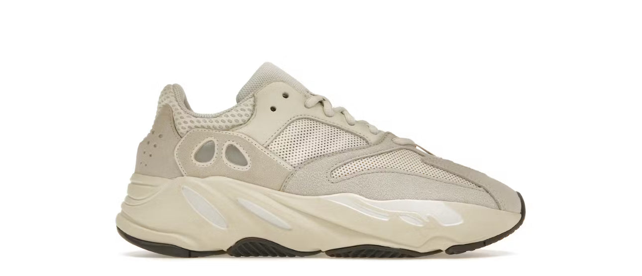 Yeezy 700 Analog