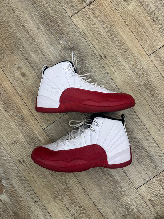 Jordan 12 cherry (used with no box )