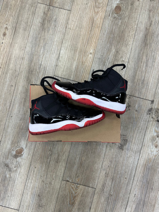Jordan 11 “bred” used w box