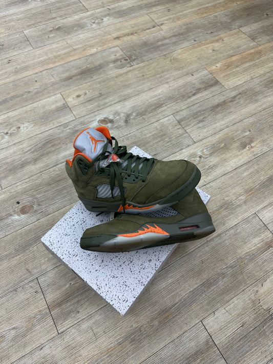 Jordan 5 olive (used with box )