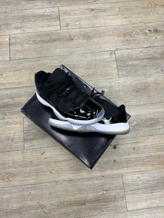Jordan 12 space jams low (with box & no insoles)