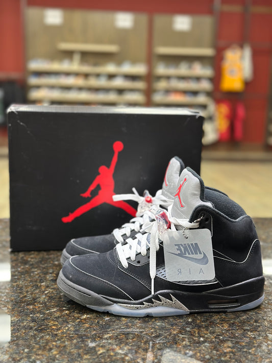 Jordan 5 black metallic used (with box )