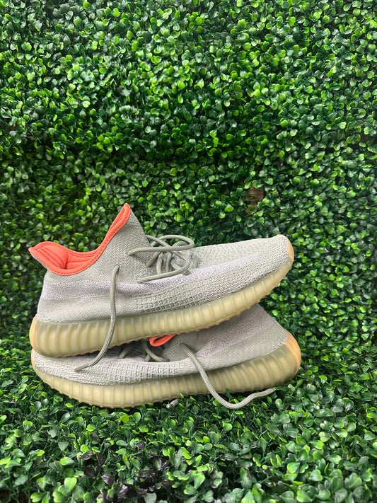Yeezy mono ice used no box & no insole