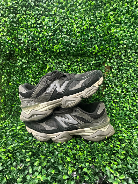 New balance 9060 grey black used no box