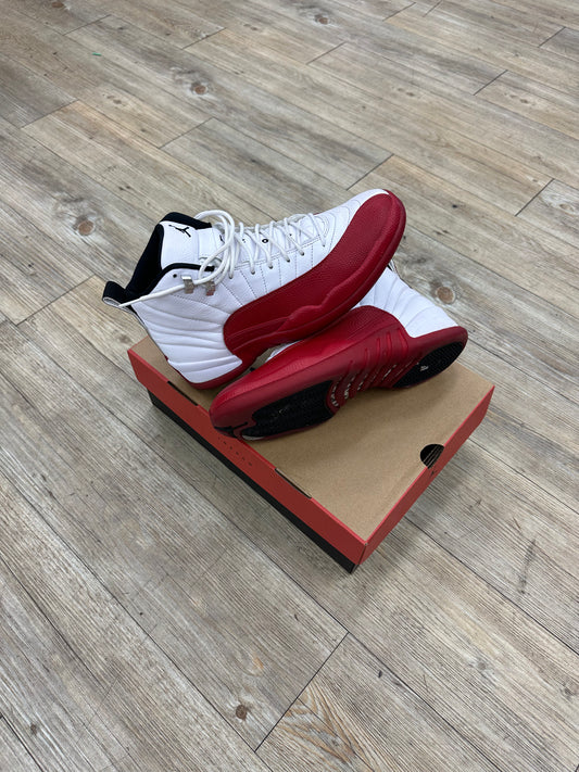 Jordan 12 cherry (used with box )