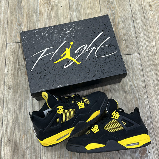 Jordan 4 thunder used with box